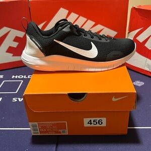 Nike Black and White Running Shoes